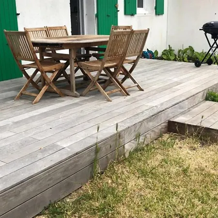 Maison Neuve A La Couarde: Proche Centre, Plages Et Marche, Jardin Et Terrasse Equipes - Fr-1-434-35 Semesterbostad La Couarde-sur-Mer