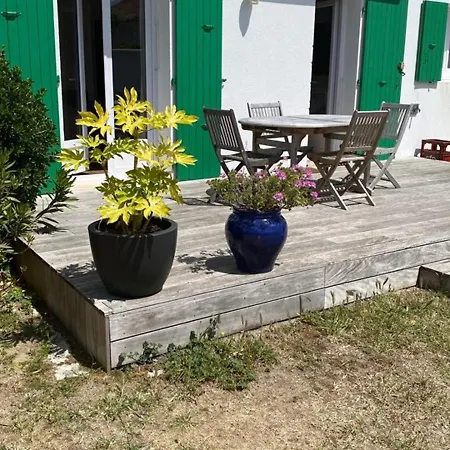 Maison Neuve A La Couarde: Proche Centre, Plages Et Marche, Jardin Et Terrasse Equipes - Fr-1-434-35 La Couarde-sur-Mer